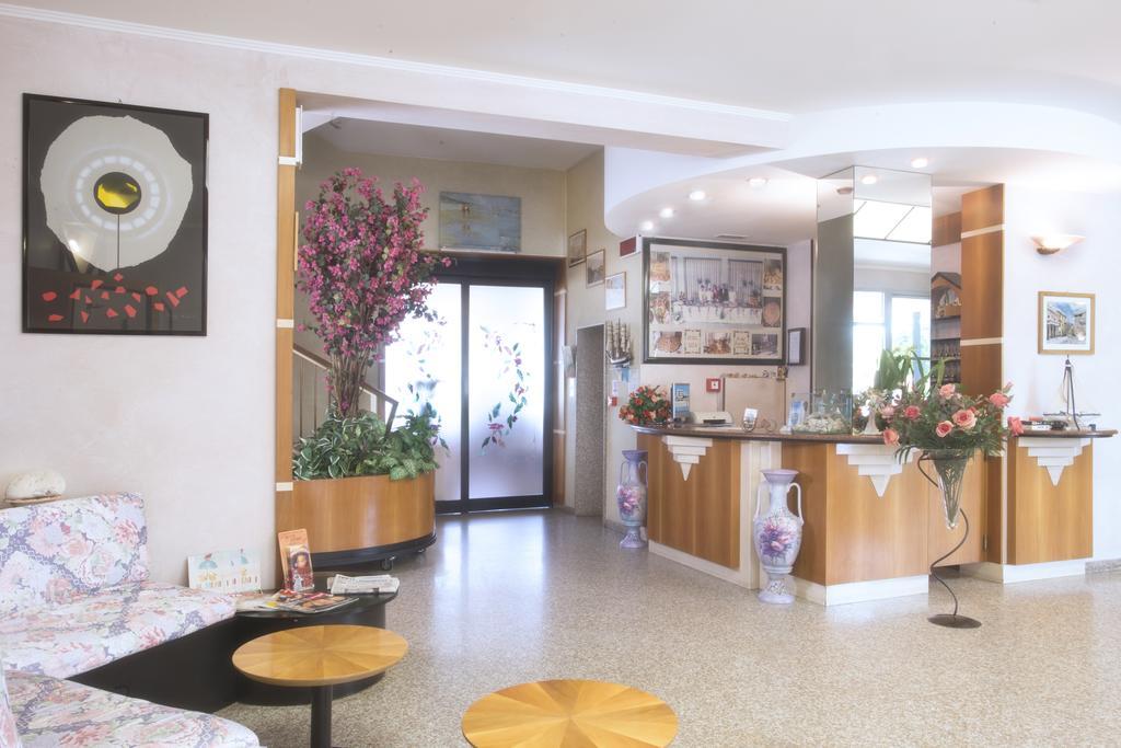 Hotel Usa Rimini Eksteriør bilde